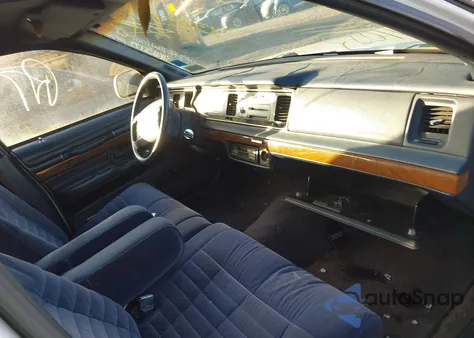 1994 Mercury Grand Marquis Gs from USA, damaged, VIN 2MELM74W5RX641599